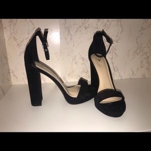 Windsor Block Heels